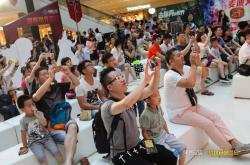 爱游戏中国-顶尖国际篮坛巨星比赛现场领奖光荣的简单介绍