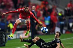 爱游戏娱乐-阿贾克斯再次碾压对手，继续保持不败