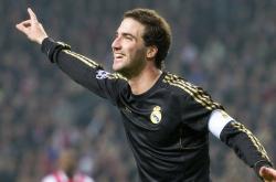 爱游戏APP-跨界传奇，从安哥拉足球到F1赛道，罗德里戈的年度争冠接管时刻