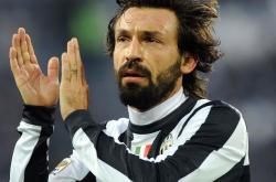 爱游戏在线-莱奥在德甲争冠战接管比赛，诠释何为唯一性—如同西班牙对喀麦隆的碾压，真正的巨星总在关键时刻定义时代