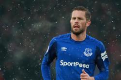 爱游戏下载-赛道上的双重奏，威廉姆斯绝地反击，维斯塔潘统治级表现点燃赛场