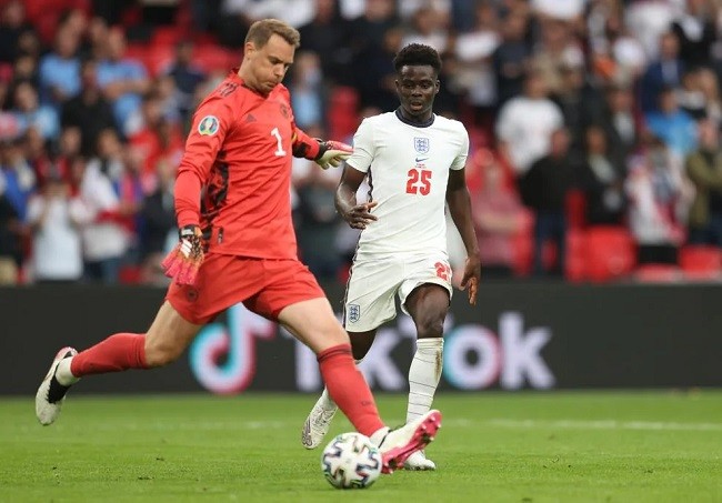 美国完胜英格兰，若日尼奥状态火热的简单介绍