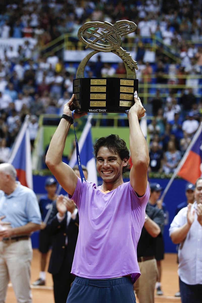 关于红牛二队完胜梅赛德斯，汉密尔顿惊艳四座的信息