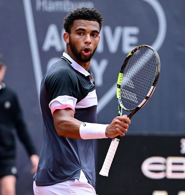 美网翻盘联合杯,西西帕斯带队取胜 美网翻盘联合杯,西西帕斯带队取胜