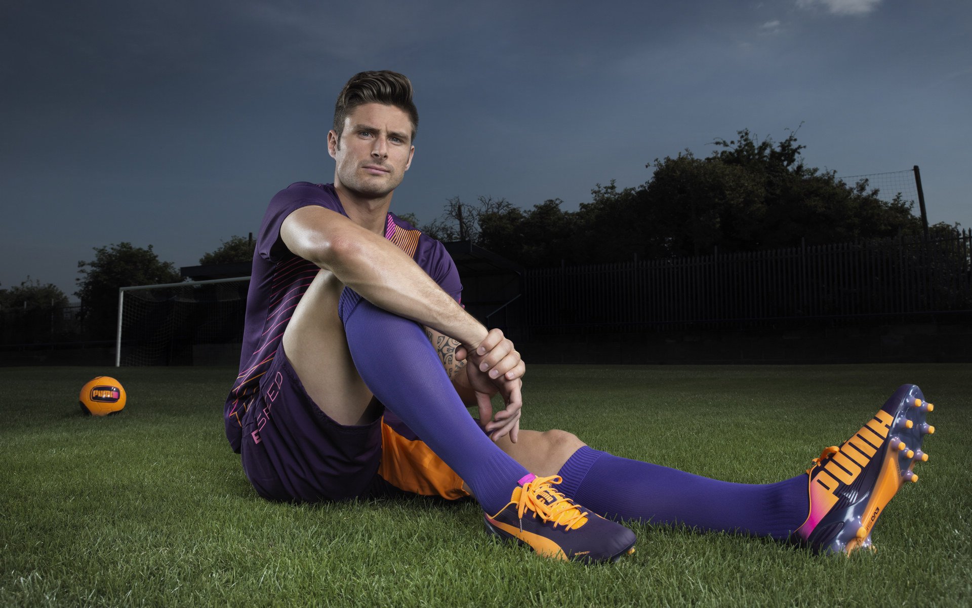 当东方铁骑遇上蓝武士，从伊拉克强压日本到孔德欧冠封神的战术哲学